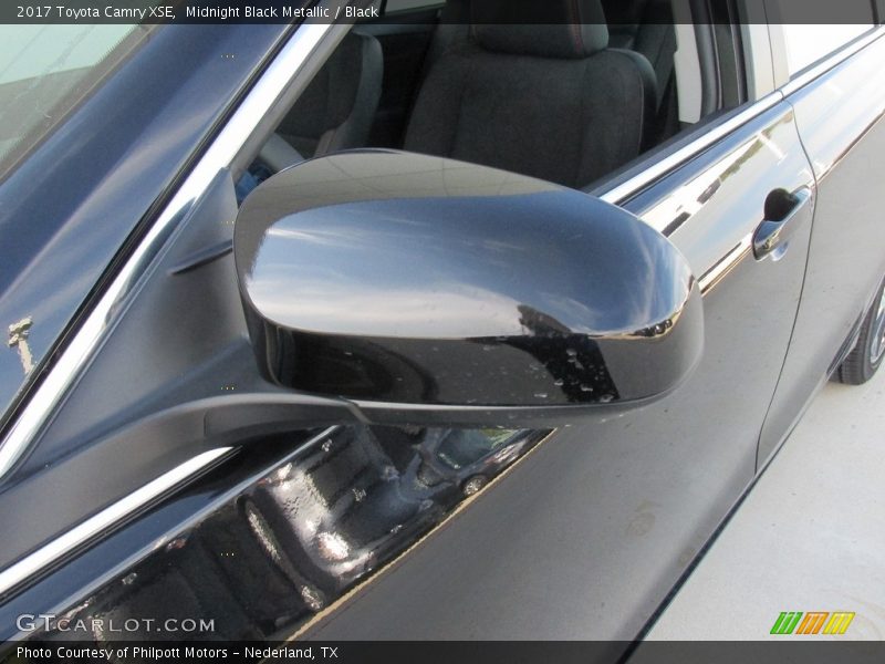 Midnight Black Metallic / Black 2017 Toyota Camry XSE