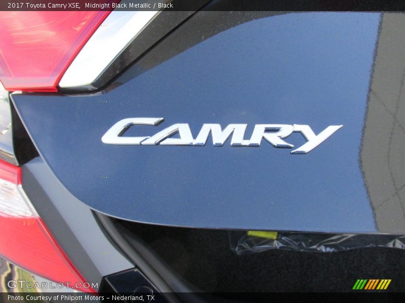 Midnight Black Metallic / Black 2017 Toyota Camry XSE