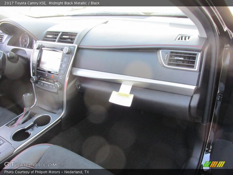Midnight Black Metallic / Black 2017 Toyota Camry XSE