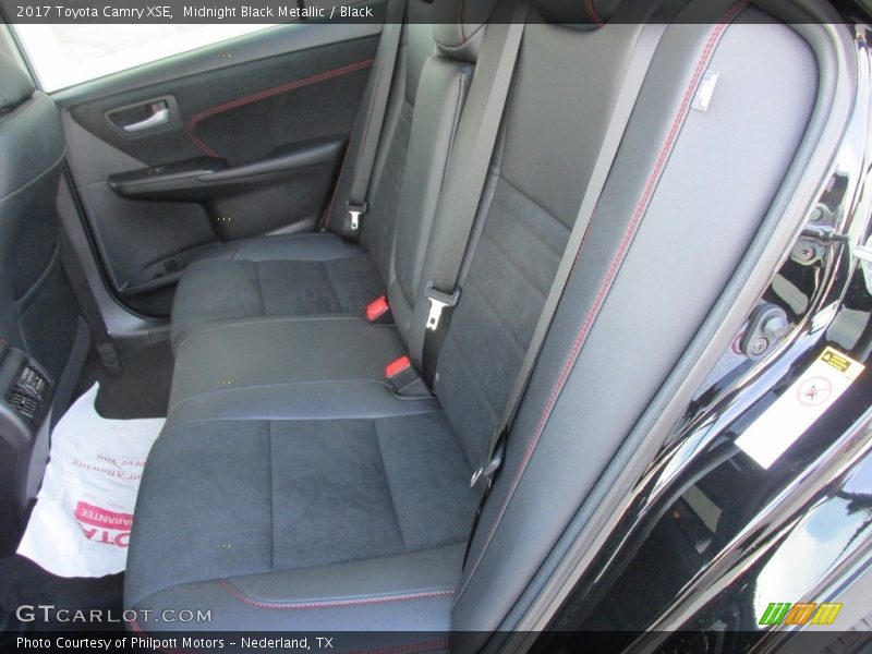 Midnight Black Metallic / Black 2017 Toyota Camry XSE
