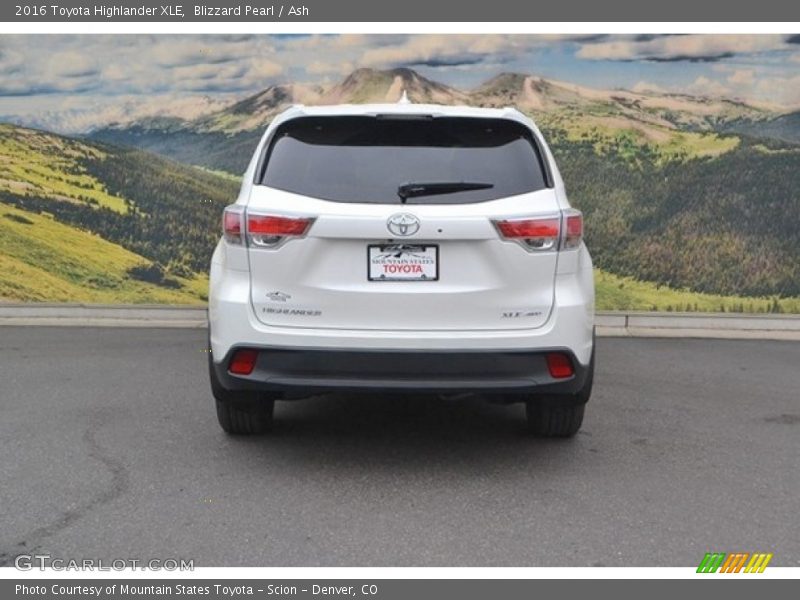 Blizzard Pearl / Ash 2016 Toyota Highlander XLE