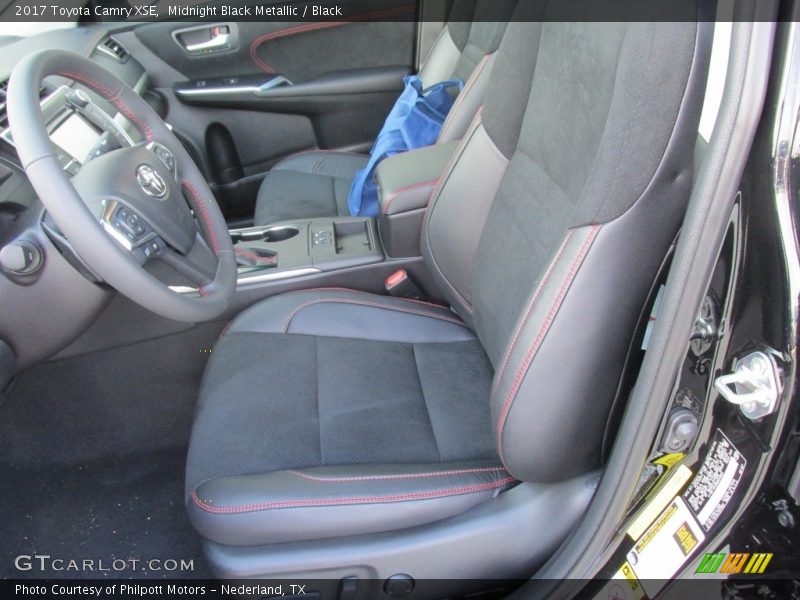 Midnight Black Metallic / Black 2017 Toyota Camry XSE