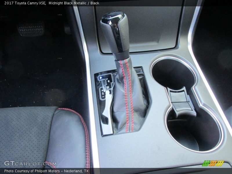 Midnight Black Metallic / Black 2017 Toyota Camry XSE
