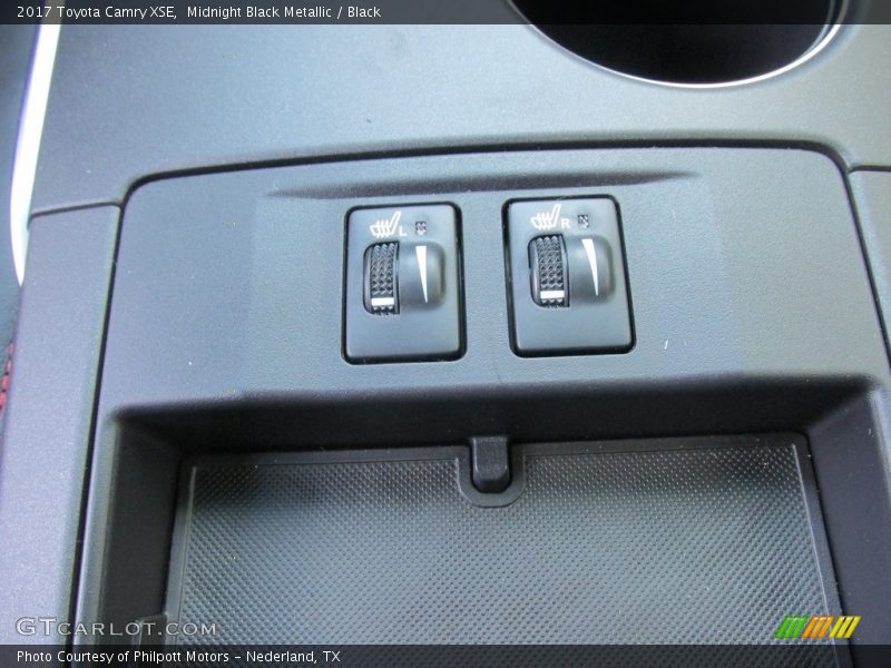 Midnight Black Metallic / Black 2017 Toyota Camry XSE