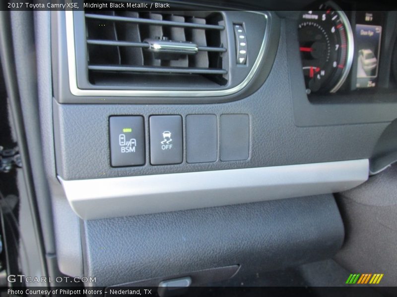 Midnight Black Metallic / Black 2017 Toyota Camry XSE