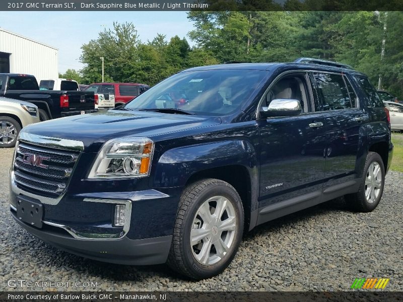 Front 3/4 View of 2017 Terrain SLT