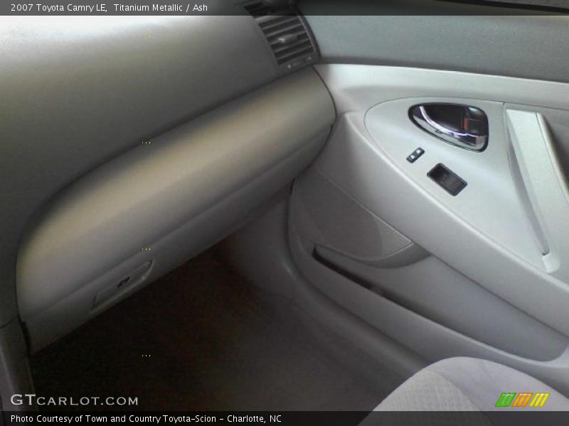 Titanium Metallic / Ash 2007 Toyota Camry LE