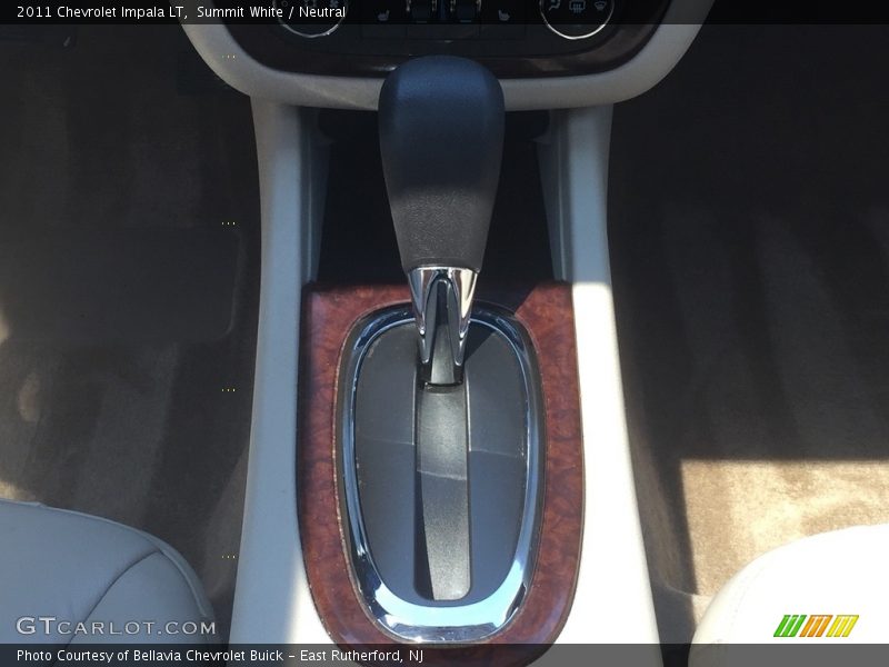 Summit White / Neutral 2011 Chevrolet Impala LT