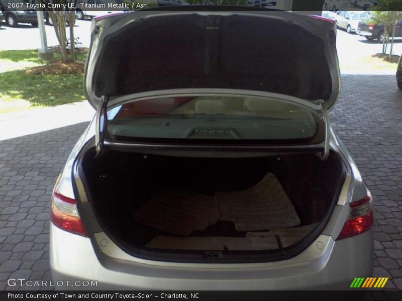 Titanium Metallic / Ash 2007 Toyota Camry LE