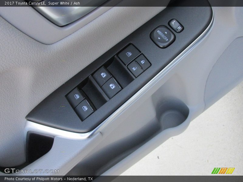 Super White / Ash 2017 Toyota Camry LE