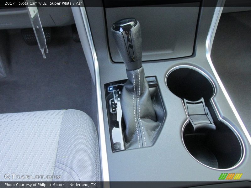 Super White / Ash 2017 Toyota Camry LE