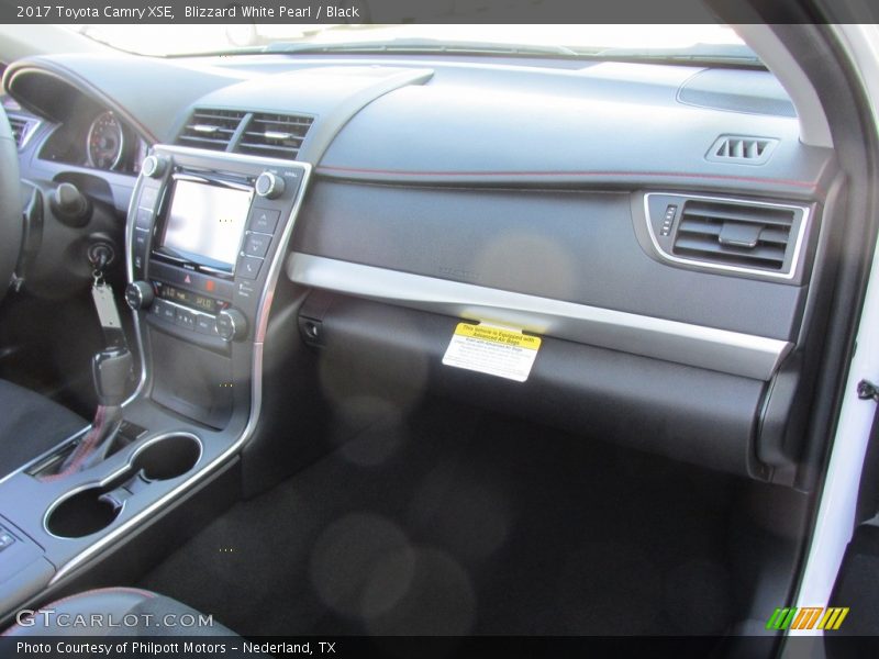 Blizzard White Pearl / Black 2017 Toyota Camry XSE