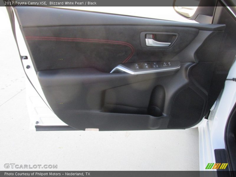 Door Panel of 2017 Camry XSE