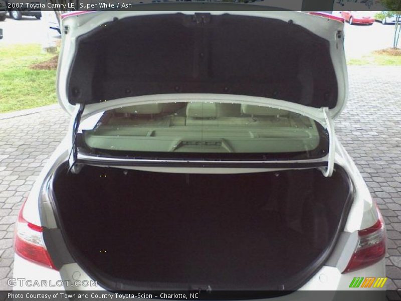Super White / Ash 2007 Toyota Camry LE