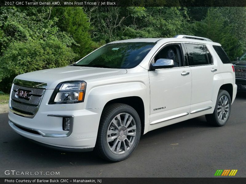 Front 3/4 View of 2017 Terrain Denali AWD