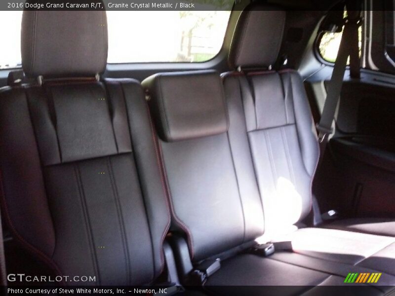 Granite Crystal Metallic / Black 2016 Dodge Grand Caravan R/T