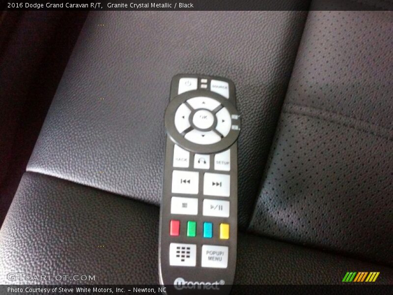 Granite Crystal Metallic / Black 2016 Dodge Grand Caravan R/T