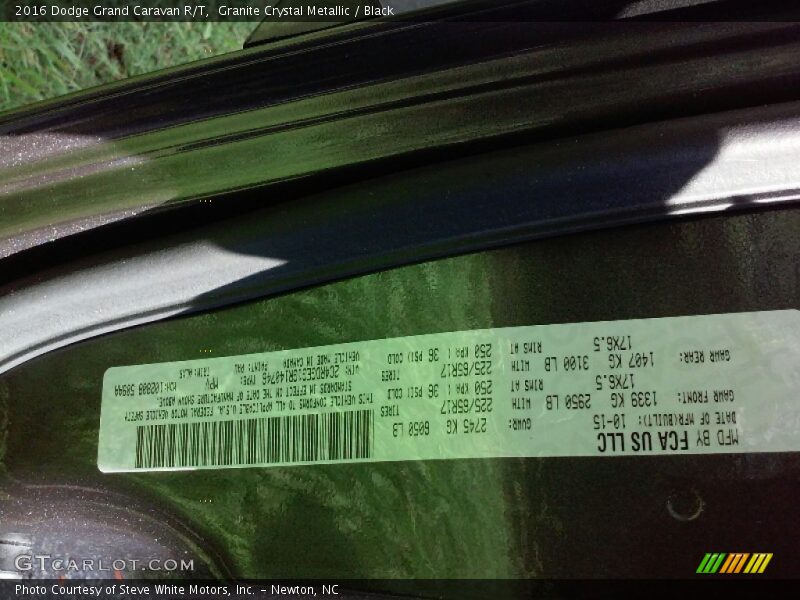 Granite Crystal Metallic / Black 2016 Dodge Grand Caravan R/T
