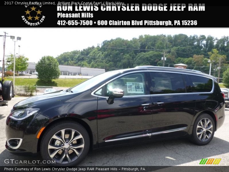 Brilliant Black Crystal Pearl / Black/Alloy 2017 Chrysler Pacifica Limited