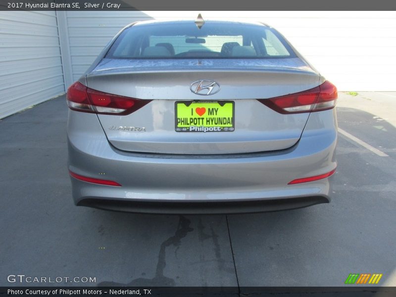 Silver / Gray 2017 Hyundai Elantra SE