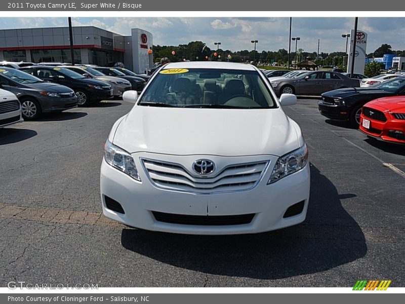 Super White / Bisque 2011 Toyota Camry LE