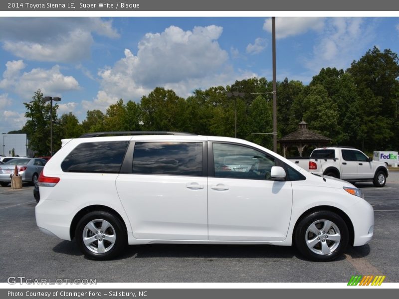 Super White / Bisque 2014 Toyota Sienna LE