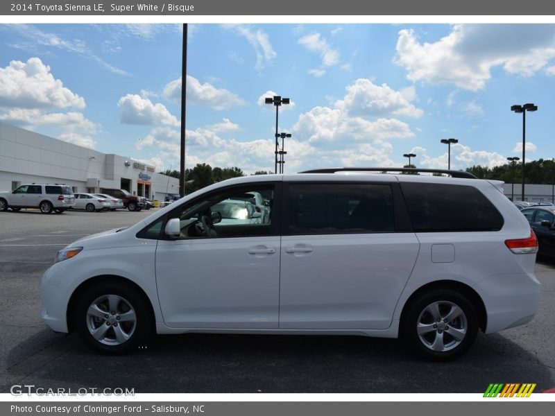 Super White / Bisque 2014 Toyota Sienna LE