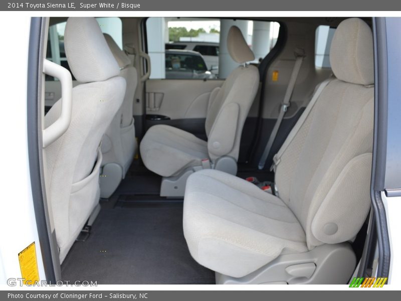 Super White / Bisque 2014 Toyota Sienna LE