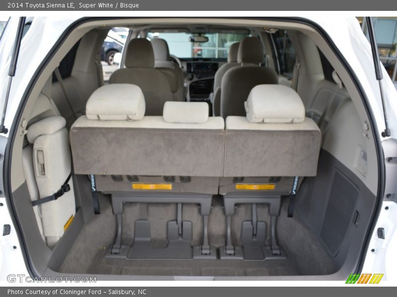 Super White / Bisque 2014 Toyota Sienna LE