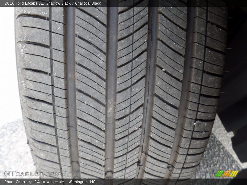 Shadow Black / Charcoal Black 2016 Ford Escape SE