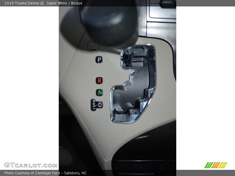 Super White / Bisque 2014 Toyota Sienna LE