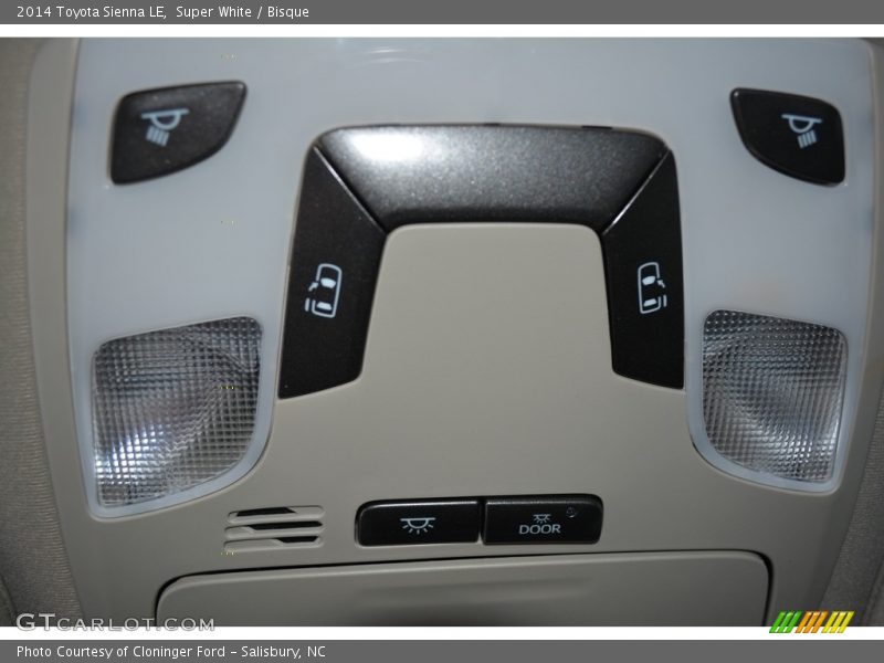 Super White / Bisque 2014 Toyota Sienna LE