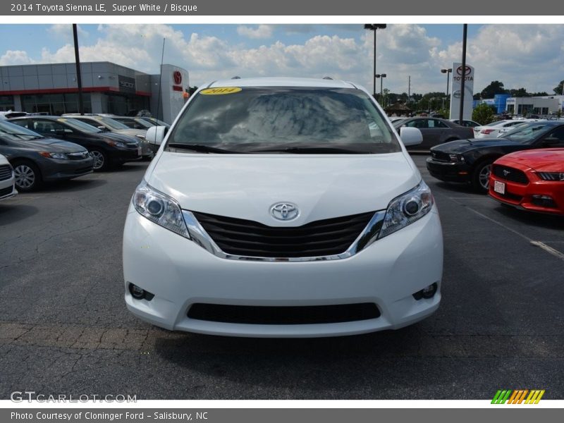 Super White / Bisque 2014 Toyota Sienna LE