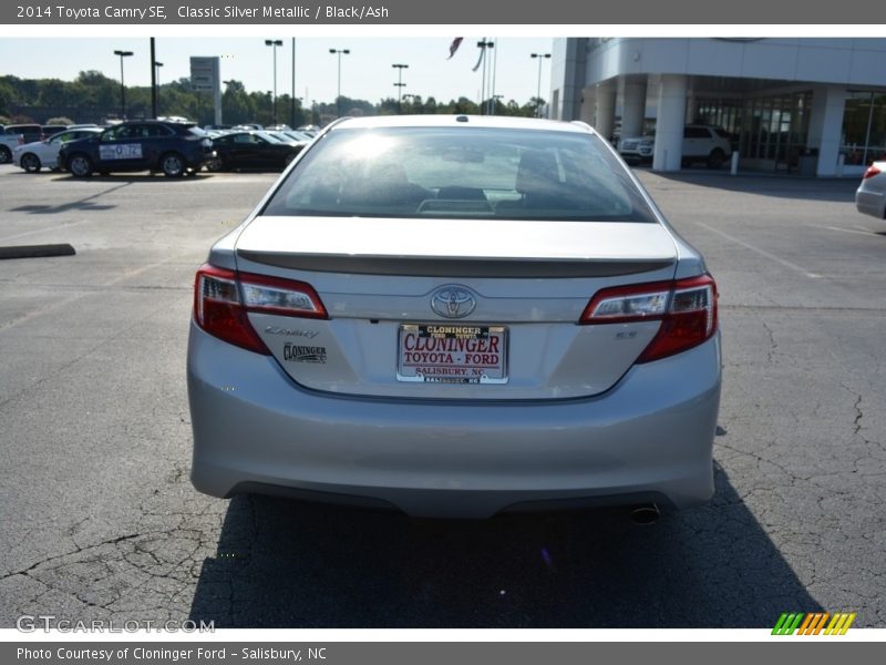 Classic Silver Metallic / Black/Ash 2014 Toyota Camry SE