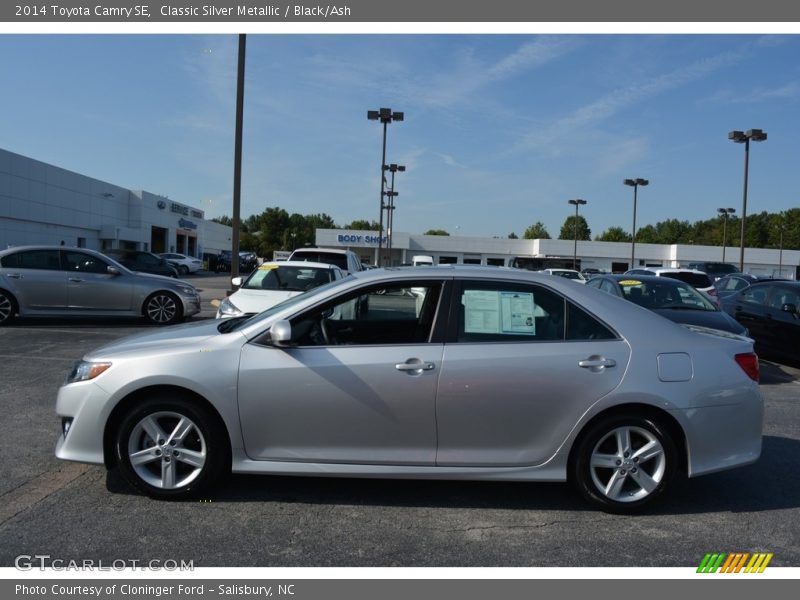 Classic Silver Metallic / Black/Ash 2014 Toyota Camry SE
