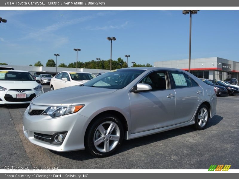 Classic Silver Metallic / Black/Ash 2014 Toyota Camry SE