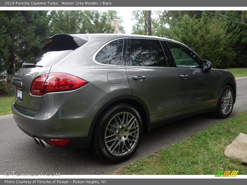 Meteor Grey Metallic / Black 2014 Porsche Cayenne Turbo