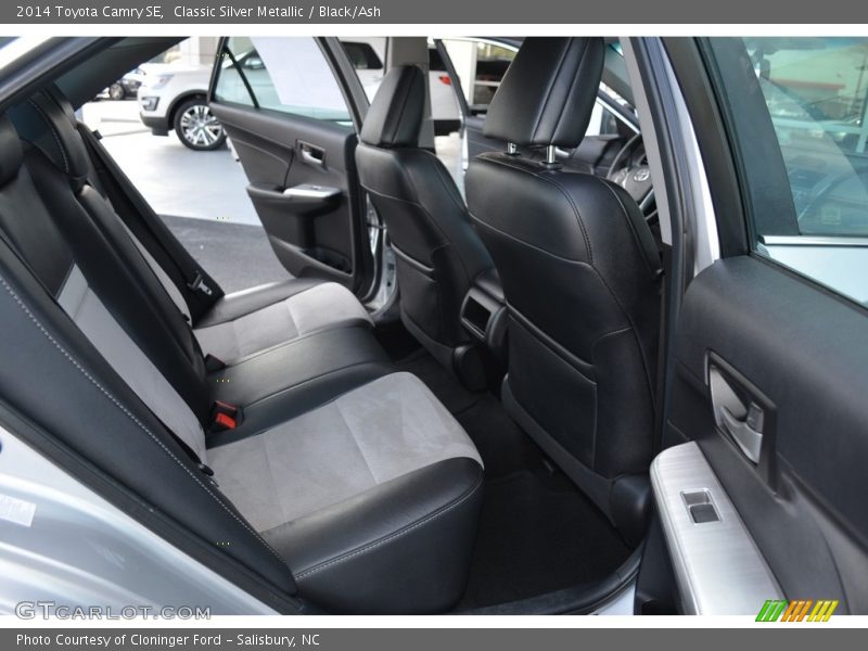 Classic Silver Metallic / Black/Ash 2014 Toyota Camry SE