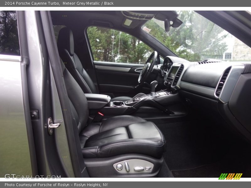 Meteor Grey Metallic / Black 2014 Porsche Cayenne Turbo