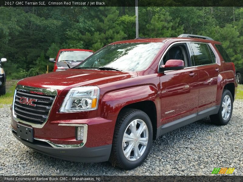 Front 3/4 View of 2017 Terrain SLE