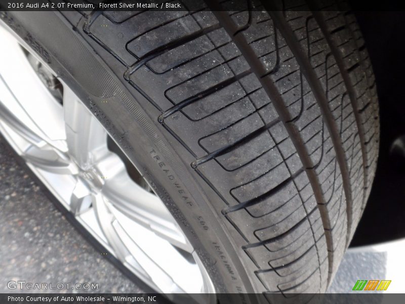 Florett Silver Metallic / Black 2016 Audi A4 2.0T Premium