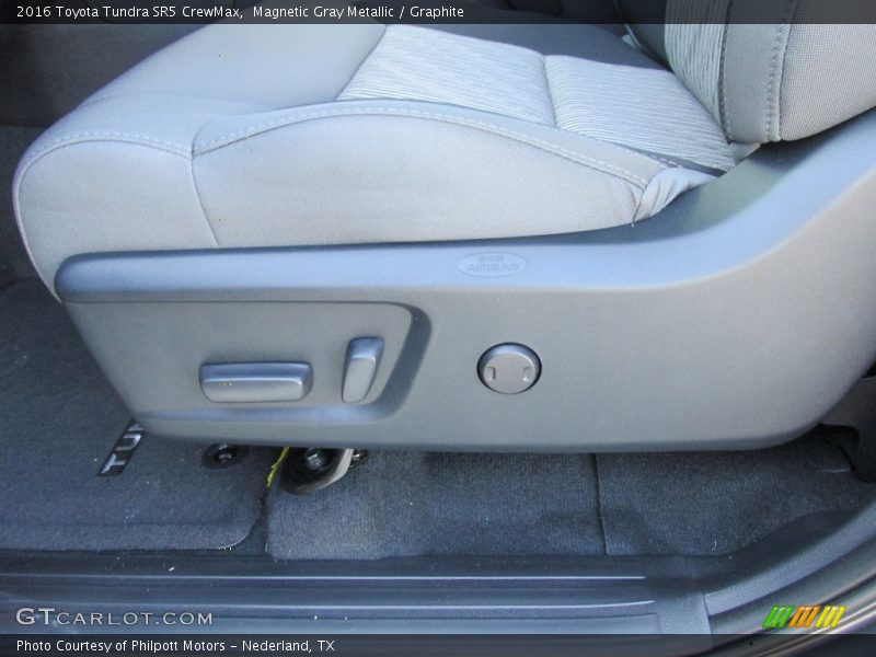 Magnetic Gray Metallic / Graphite 2016 Toyota Tundra SR5 CrewMax
