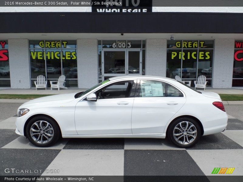 Polar White / Silk Beige/Black 2016 Mercedes-Benz C 300 Sedan