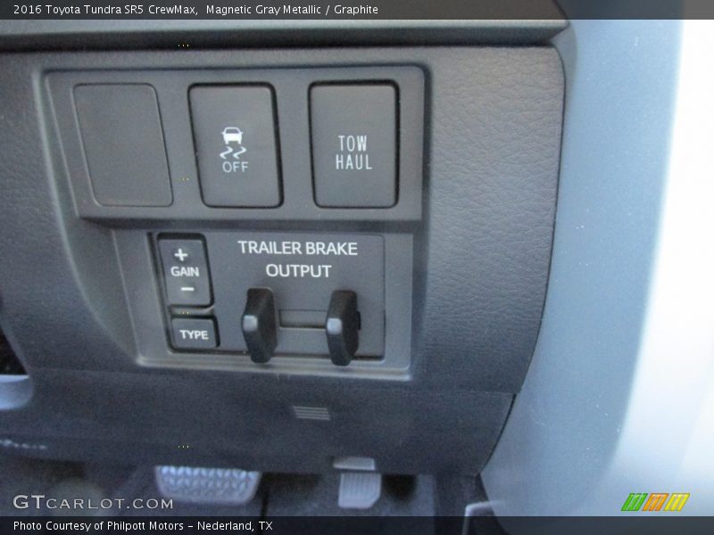 Magnetic Gray Metallic / Graphite 2016 Toyota Tundra SR5 CrewMax