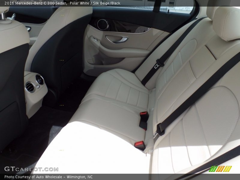 Polar White / Silk Beige/Black 2016 Mercedes-Benz C 300 Sedan