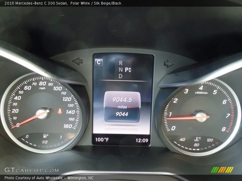 Polar White / Silk Beige/Black 2016 Mercedes-Benz C 300 Sedan