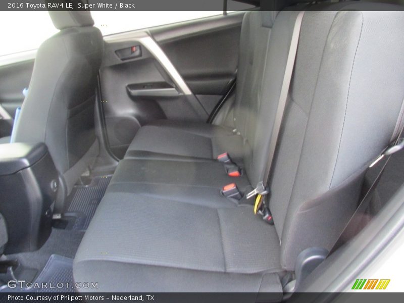 Super White / Black 2016 Toyota RAV4 LE
