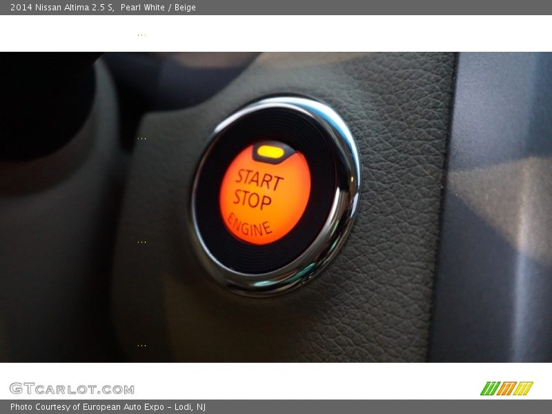 Pearl White / Beige 2014 Nissan Altima 2.5 S