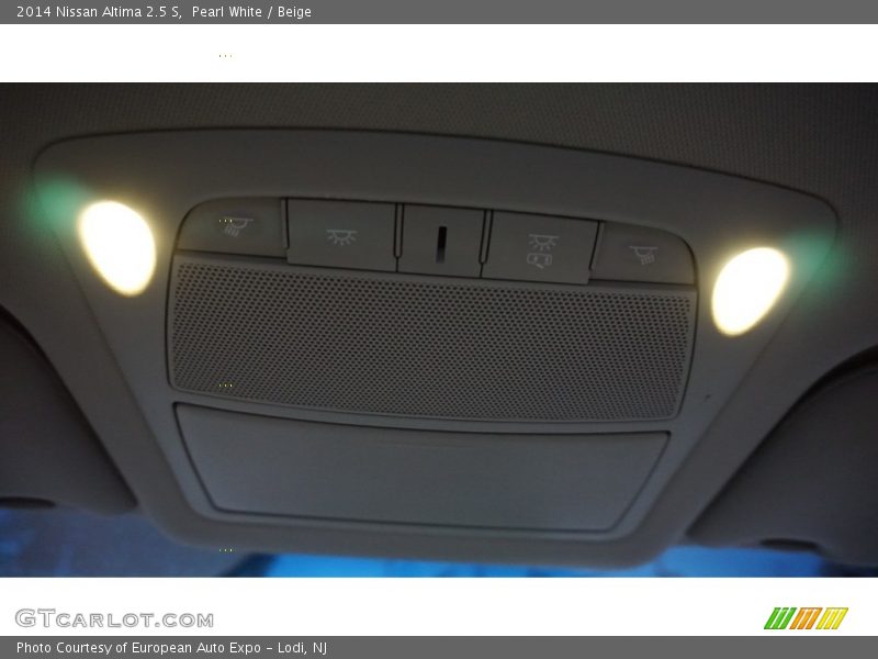 Pearl White / Beige 2014 Nissan Altima 2.5 S