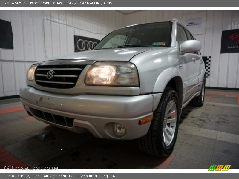 Silky Silver Metallic / Gray 2004 Suzuki Grand Vitara EX 4WD